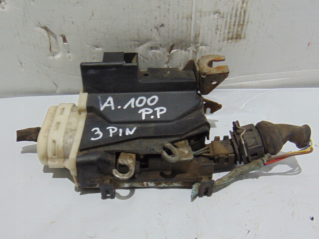 фото №1, Замок двері правий перед audi 100 3pin