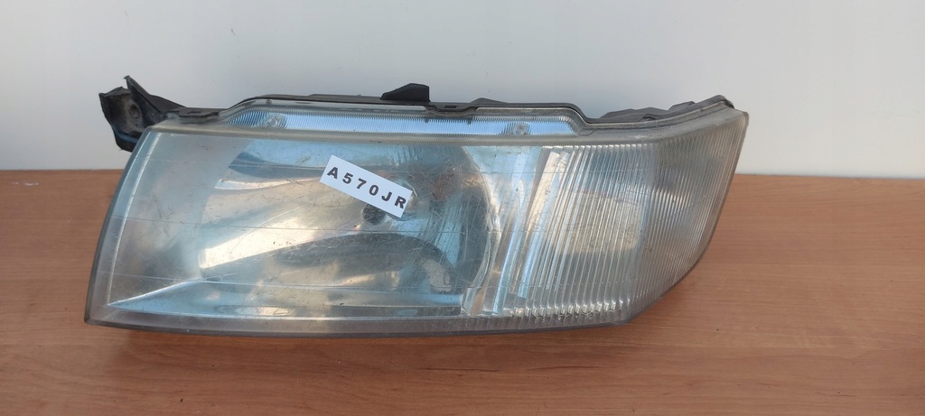 фото №1, Mitsubishi space wagon левая лампа перед фара