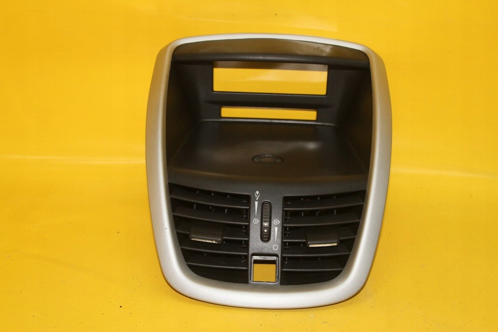 фото №1, Решётка обдув средняя peugeot 207 9656992377