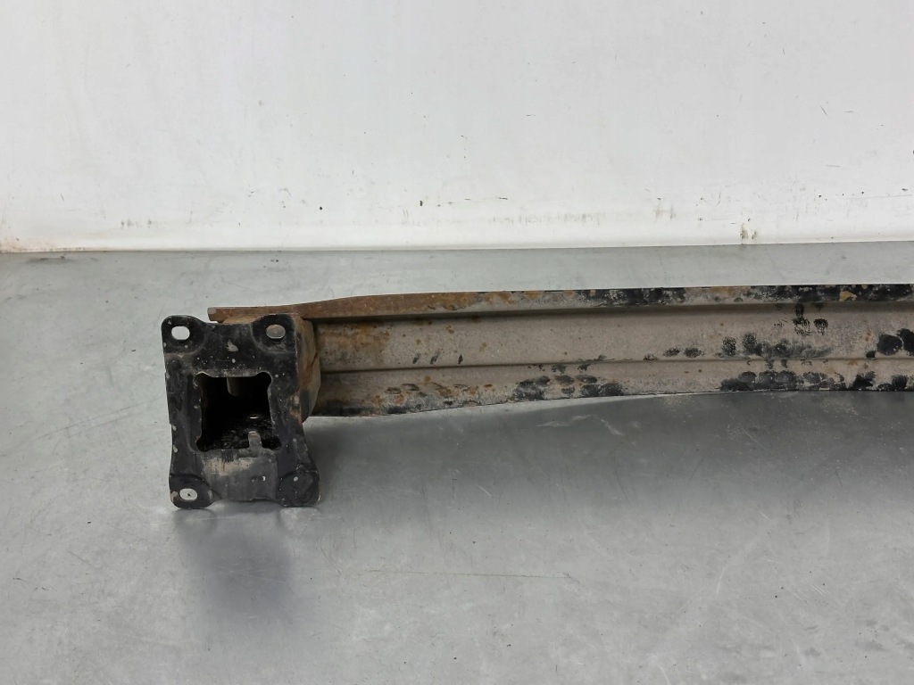 фото №7, Volkswagen golf sportsvan 2016 підсилення бамперів балка