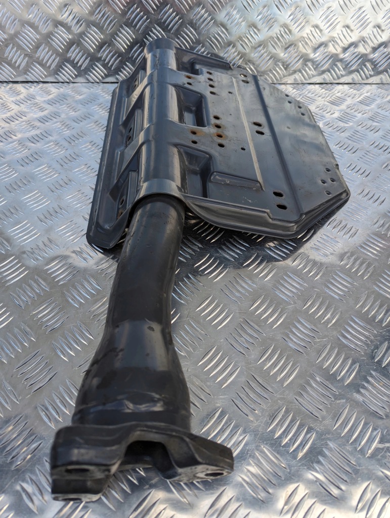 фото №4, Накладка кронштейн лист крыла передняя scania r