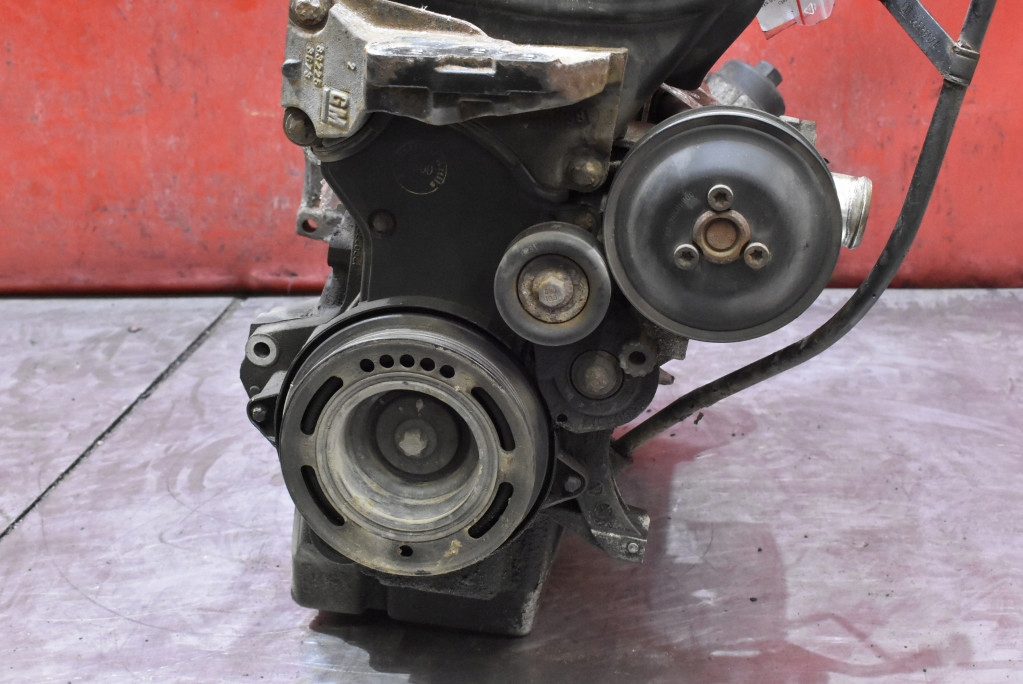 Двигатель стойку бензиновый z16xer opel zafira b 1.6 16v 105 km 05-10 сжатие Киев