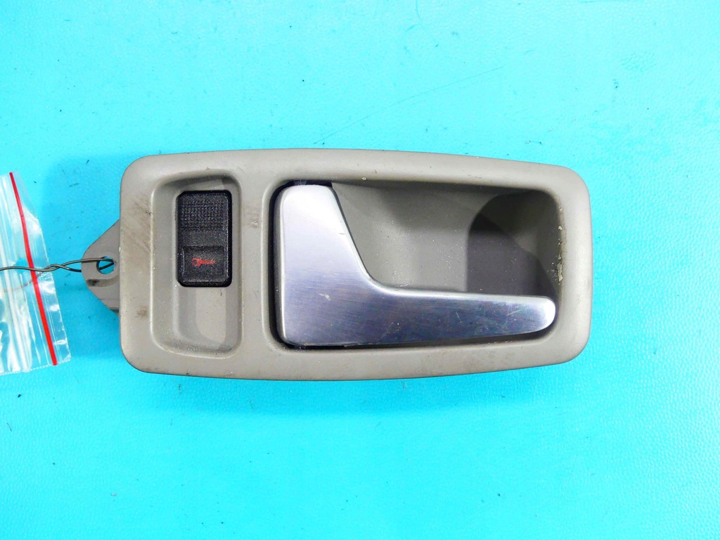 фото №1, Ручка внутренняя перед левая audi a8 d2 4d0837019c