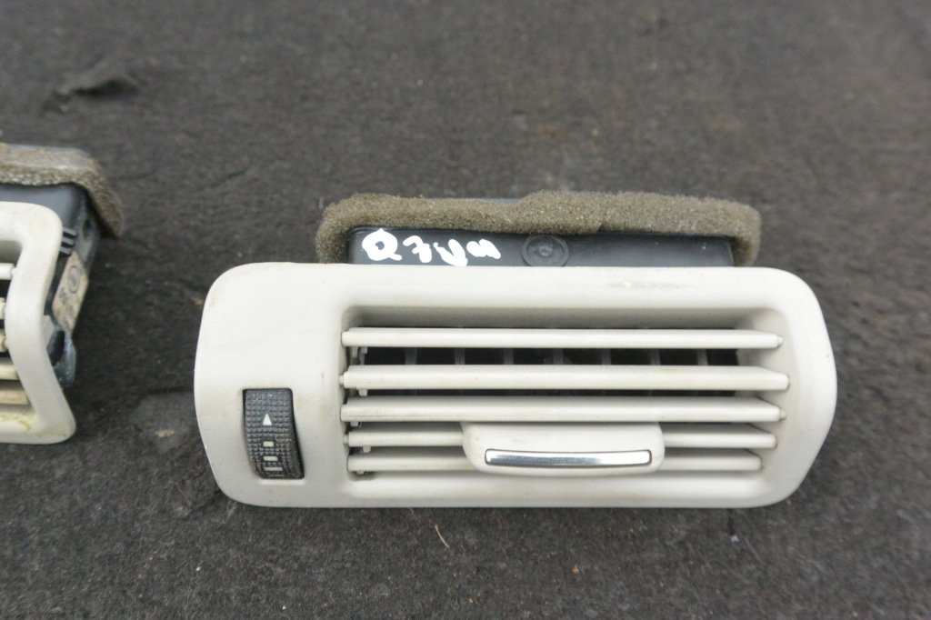 фото №2, Решётка обдув стойка kpl audi q7 4l