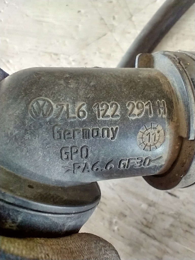 Audi q7 4l 1 3.0 tdi шланг радиатора воды труба пабтрубок  7l6122291h Доставка