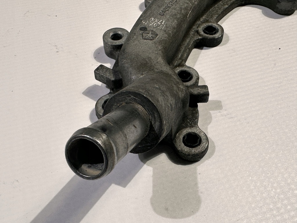 фото №9, Корпус основа термостата durango pacifica grand cherokee 3.6 v6 2016+