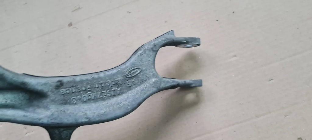 фото №5, A4 b9 8w вилка кронштейн амортизатора правий перед 8w0413038g a5 8w