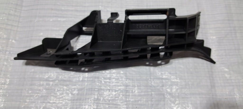 фото №1, Peugeot 307 направляющая бампер левый перед 9643074580