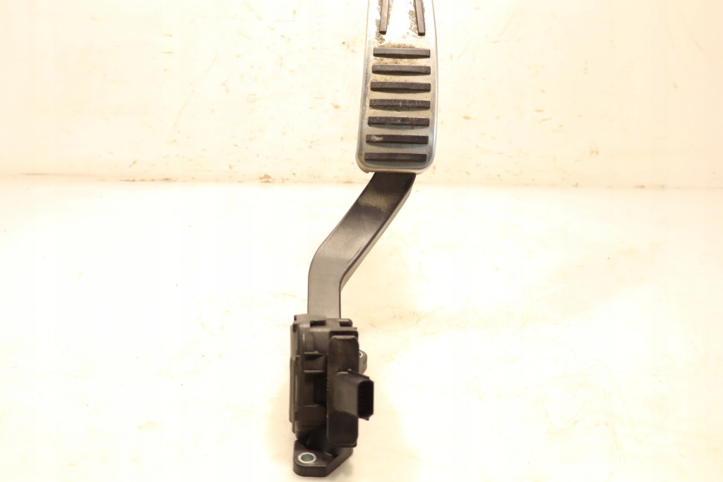 Купити Потенціометр газу maserati ghibli iii lift 3.0