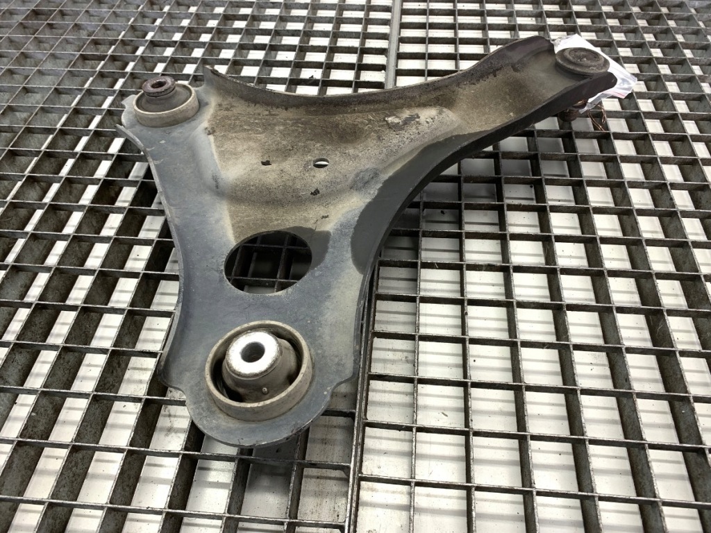 Рычаг правый перед renault twingo 3 хэтчбек передний, правый Оригинал