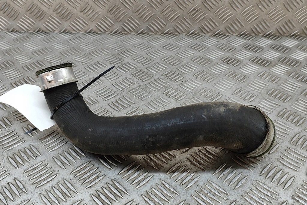 фото №5, Porsche macan 95b шланг wąż радиатора промежуточный 95b145834 3.6 benz