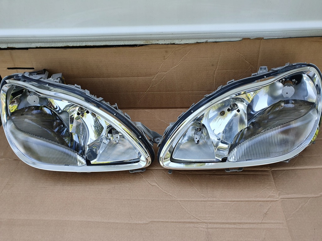 фото №1, Mercedes 220 s klasa відбивач лампа ксенон