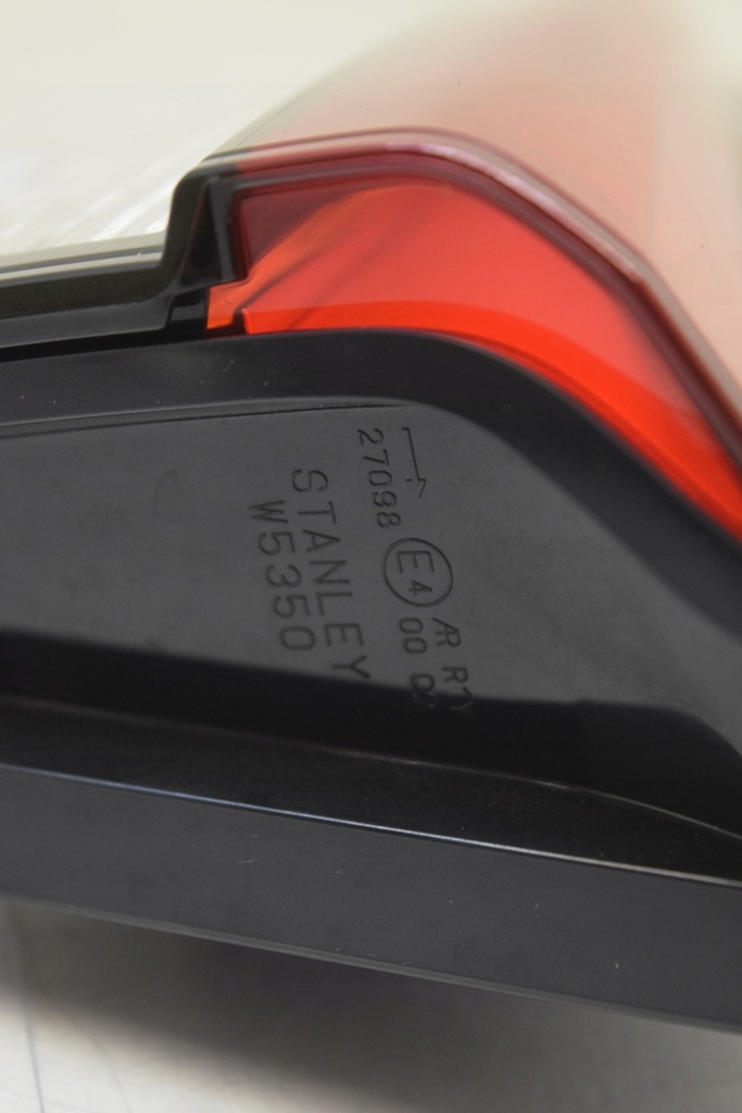 фото №4, Mitsubishi asx lift led лампа правий задня w кришка