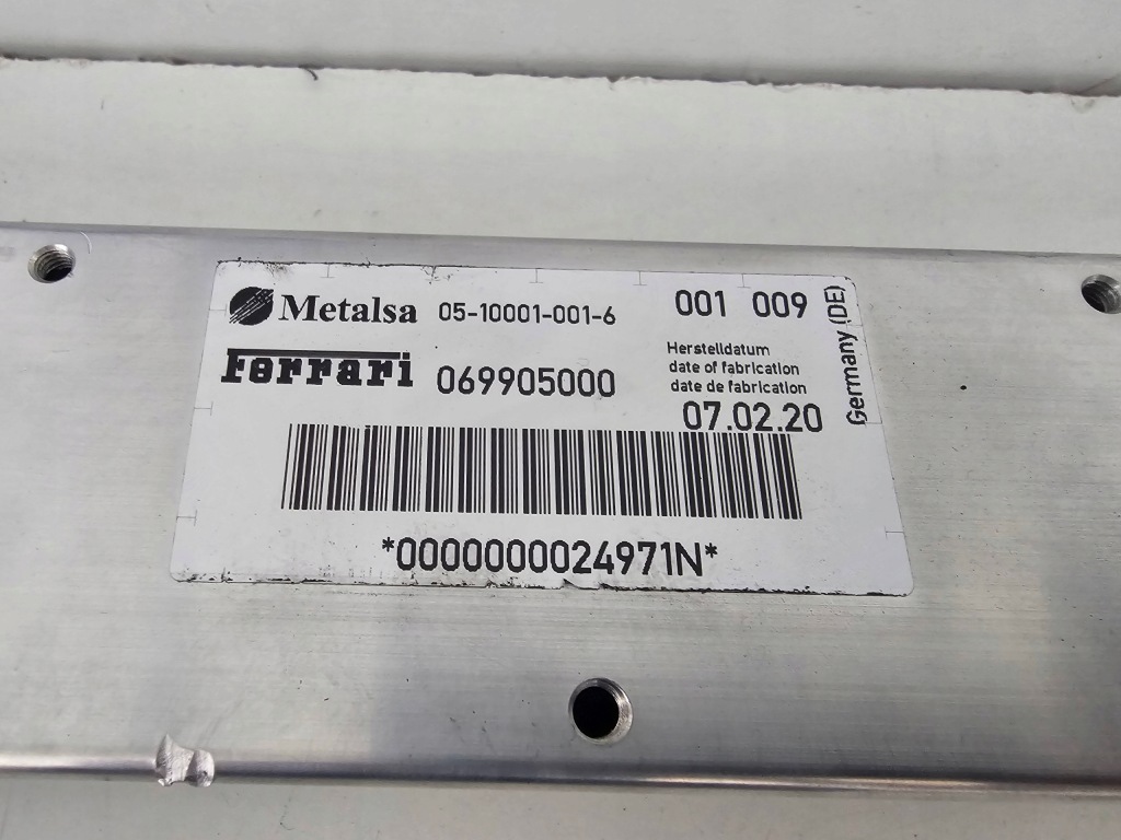 Подголовник пиротехнический ferrari portofino f164 Недорого