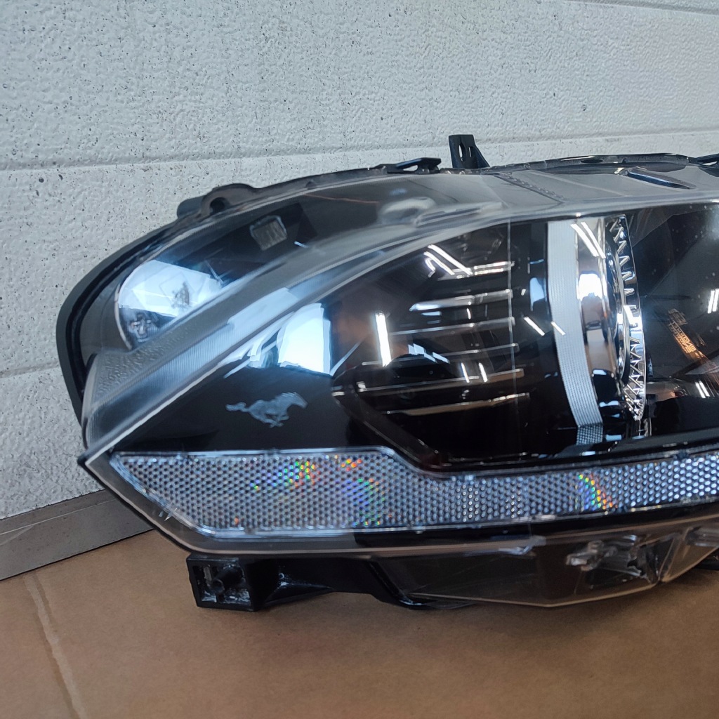 Фара правий перед ford mustang vi рестайлінг  full led європа Оригінал
