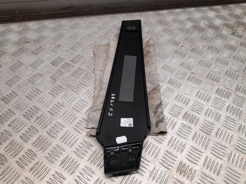 фото №8, Audi q8 2021 правая сторона молдинг / прокладка стекло дверь передних