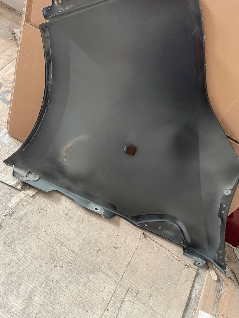 Trafic vivaro 14- 1.6 dci крыло  передний правый Недорого