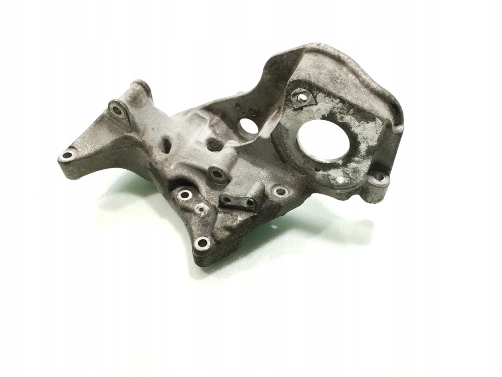 Volvo v40 кронштейн генератора d3 дизель 110kw 150 hp 31401103 2015 с Разборки