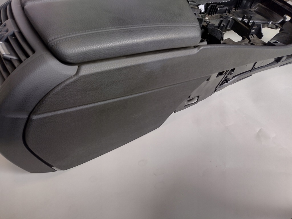 фото №11, Туннель подлокотник решётки обдув bmw f11 europa