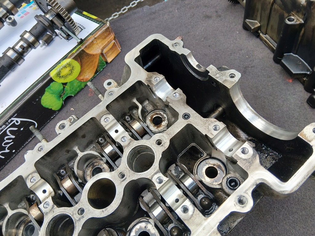Bmw x3 e83 e90 e91 e60 2.0 d 2.0 m47 головка вали напрямні 7785876 Київ