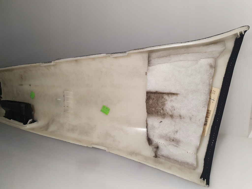 фото №11, Mercedes w251 r-klasa защита стойка правая czarna a2516908025