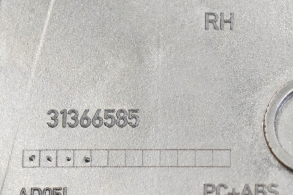 фото №6, Volvo s90 mk2 салон панелі приладової панелі правий отвір вентиляційний 31366585