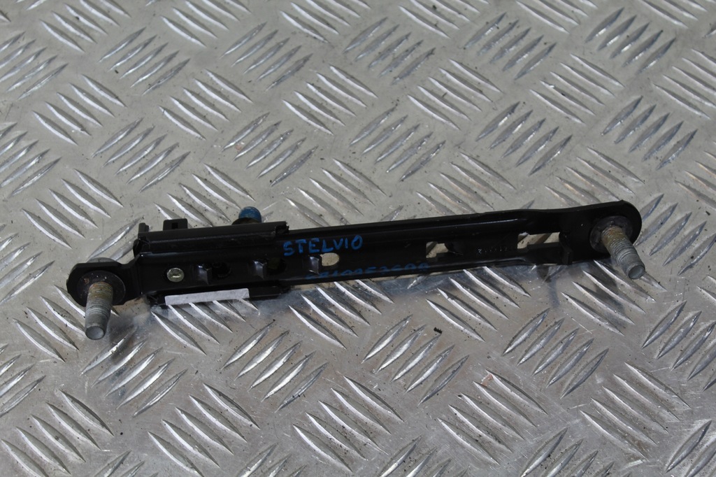 фото №1, Регулировка ремней alfa romeo stelvio 68102536ab