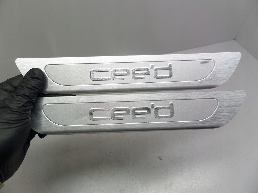 фото №1, Накладка поріг задня ліва права kia ceed i kombi 06-12