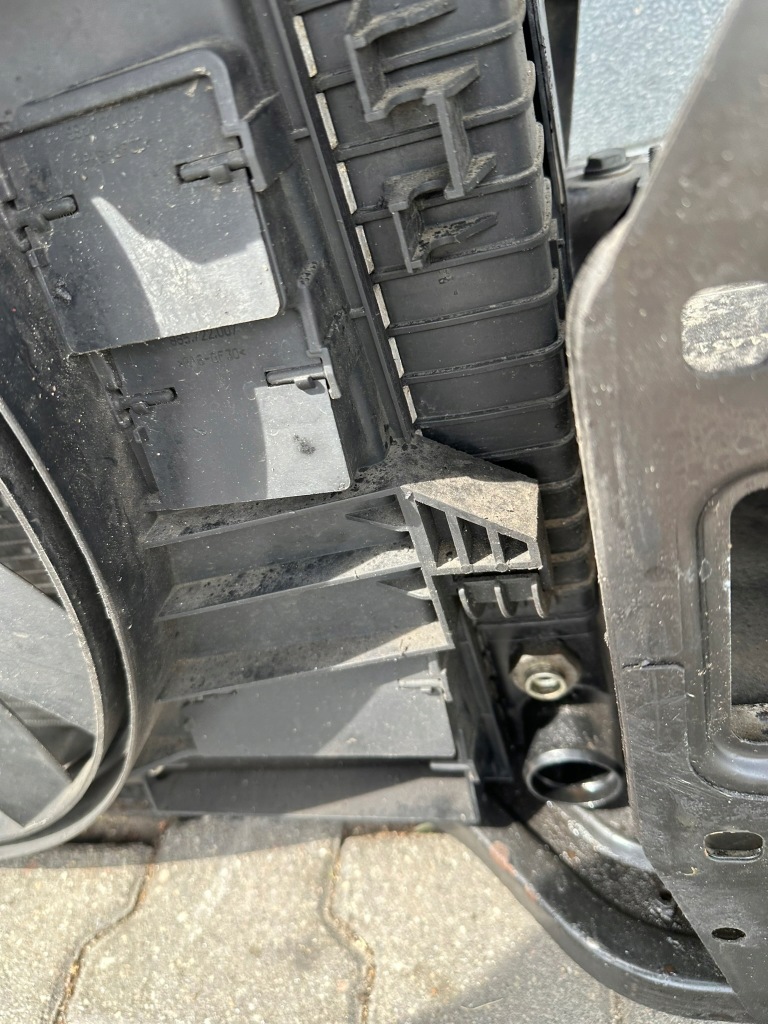 Ремень передний, усилитель перед, радиатор, комплект mercedes ml w164 6.3 amg Киев