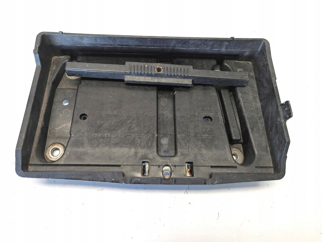 Купити Основа акумулятор mercedes x253 w253 glc a2056200018