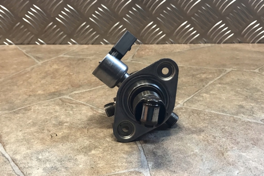 фото №6, Насос топлива bmw 5 gran turismo f07 7595339 4.4l бензиновый 300kw 2011