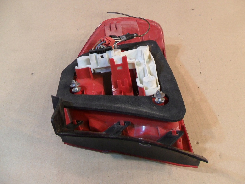 фото №16, Bmw e90 лампа led лівий задня задня 6937457