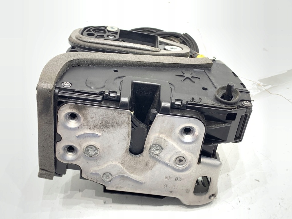 Купити Замок двері лівий задній opel astra k хетчбек c3039073