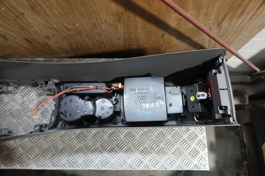 фото №9, Тунель середній audi a4 b8 8k0864981