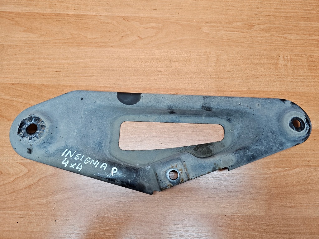 фото №1, Кронштейн кронштейн подрамник подрамник левый перед opel insignia a 4x4