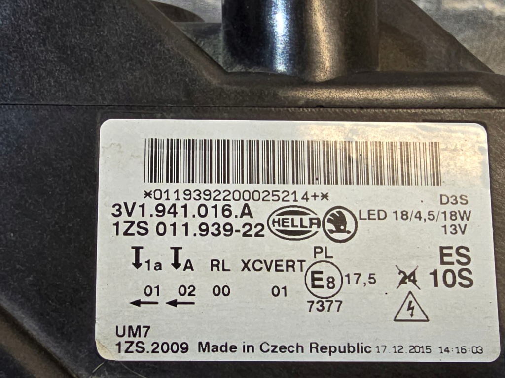 Skoda superb 3 3v1 ксенон led левый правая  поворотный фара фара Цена