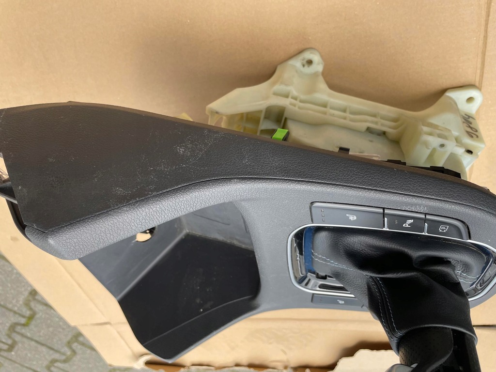 фото №11, Hyundai i30n i30 iii n lift 2020- домкрат переключения передач автоматическая коробка передач