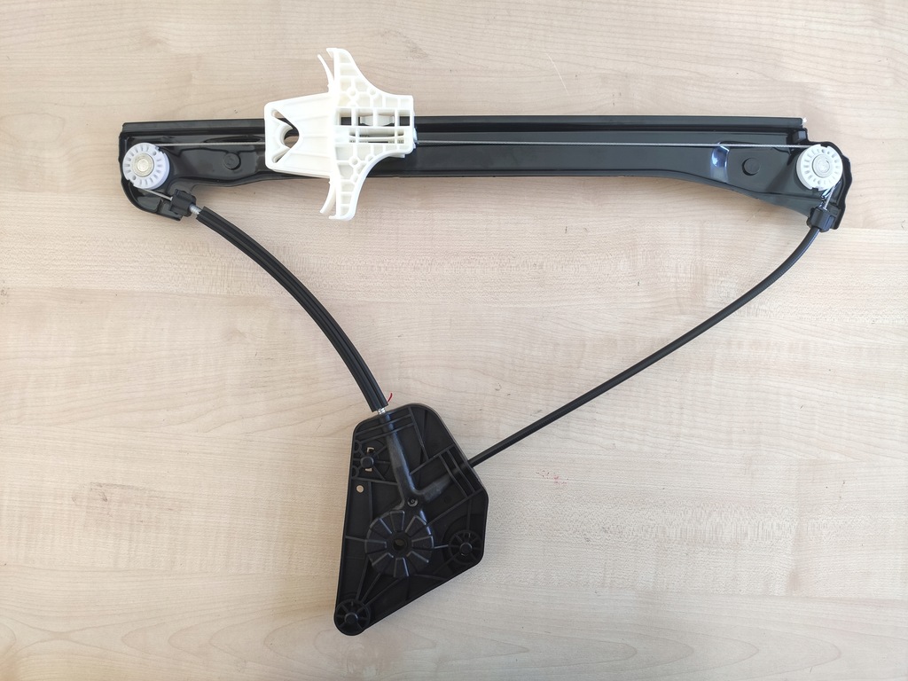 фото №1, Skoda rapid подъемник стекло левый задняя 5jj839461