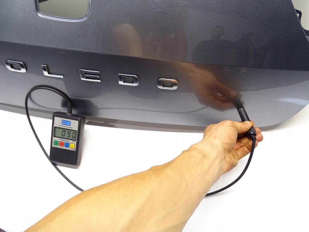 фото №14, Крышка багажника задняя багажника lf8l seat toledo iv 12-15r