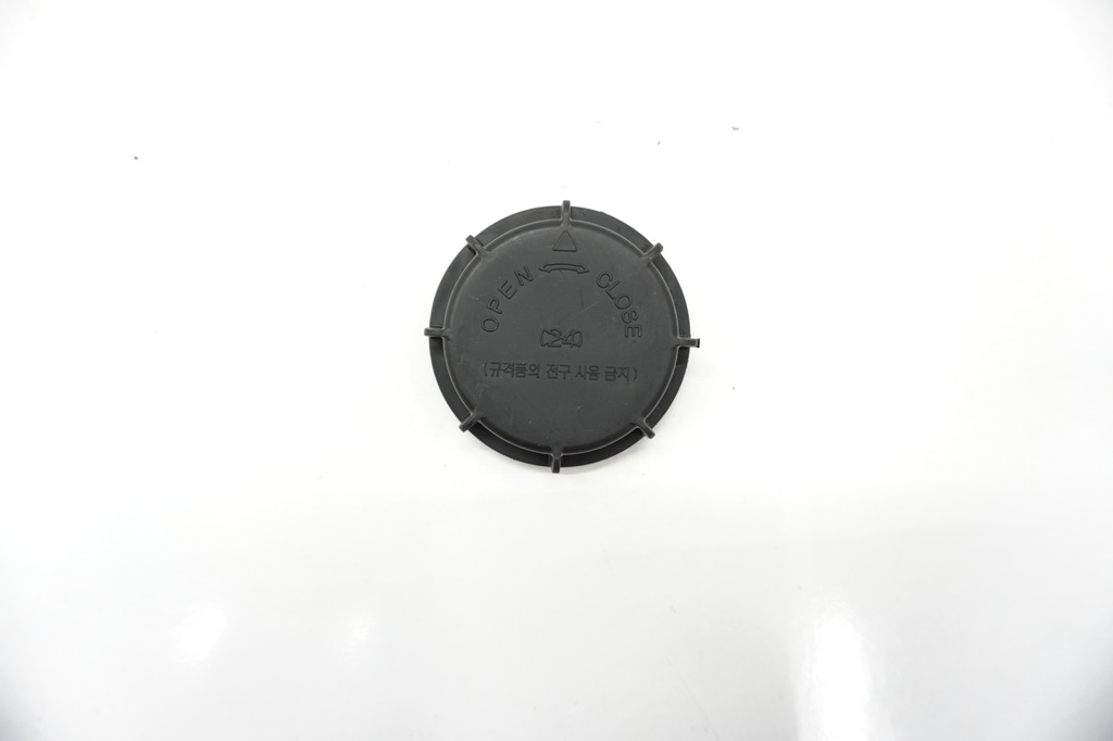 фото №1, Hyundai ix35 заглушка лампи pp-t30