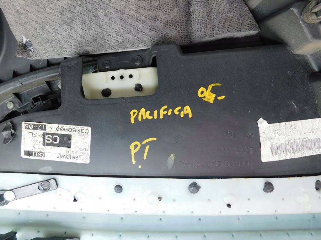 фото №10, Chrysler pacifica 2005r обшивка двері правий задня