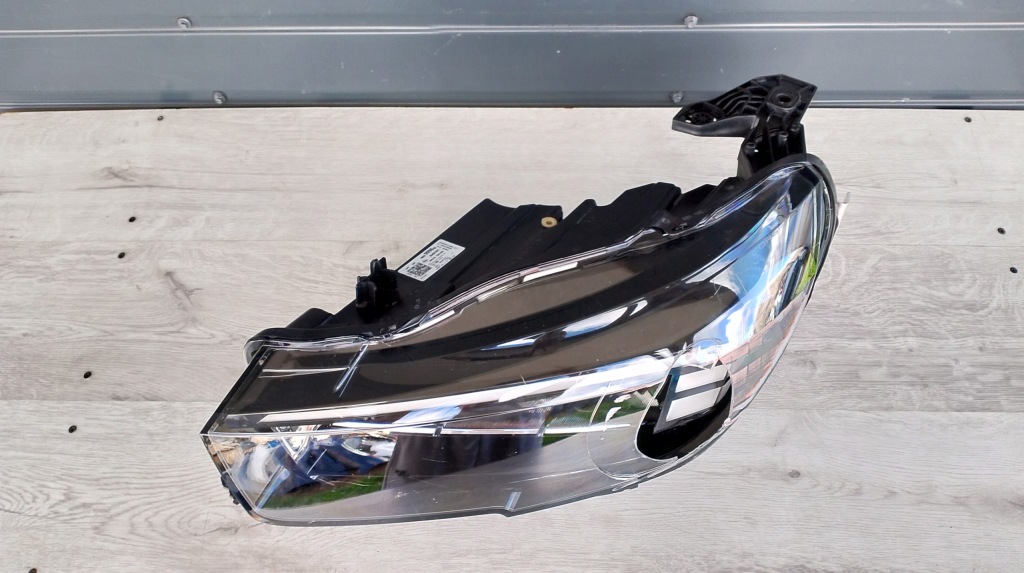 фото №2, Opel corsa f lift левая лампа full led