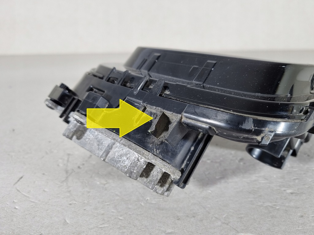 фото №11, Vw t-roc 2ga протитуманна фара drl led правий перед передній