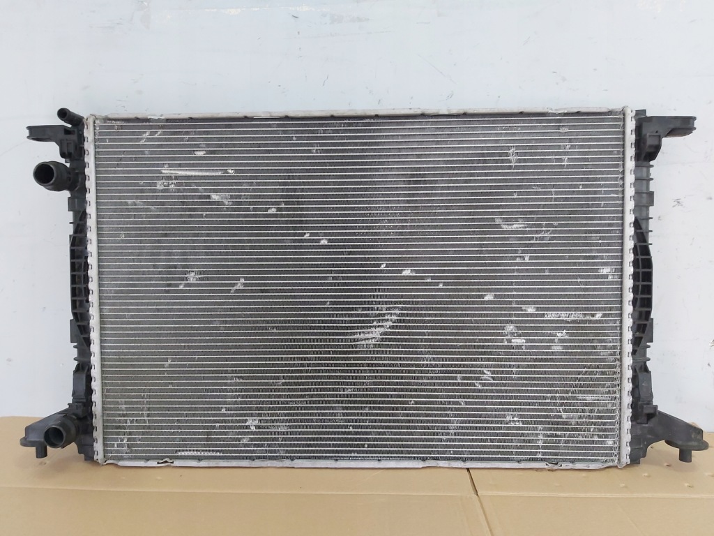 Оригинал радиатор воды audi a5 a6 q7 8w0121251ak Киев