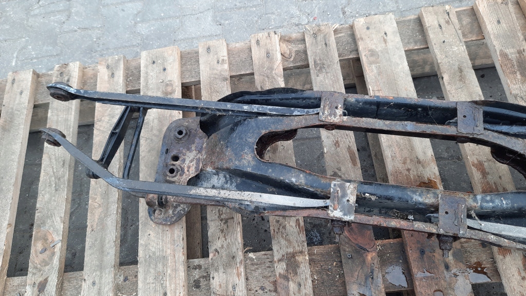 Балка подвеска задний  alfa romeo 147 в Украине