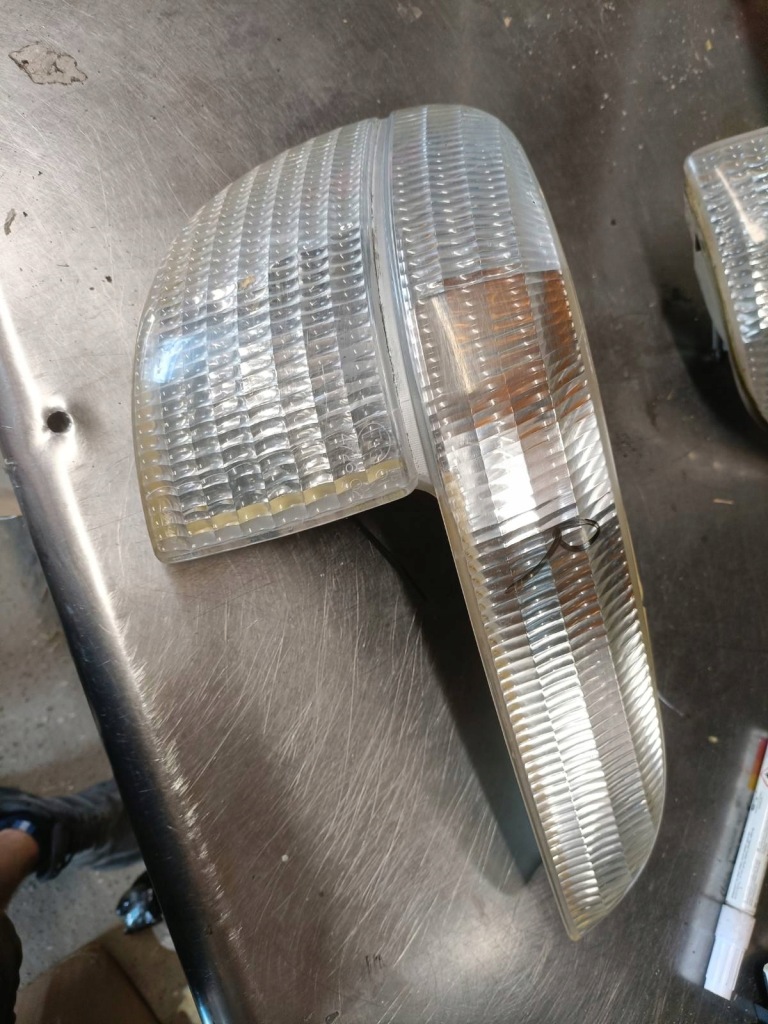 фото №1, Поворотник правый перед ford explorer ii 95r usa