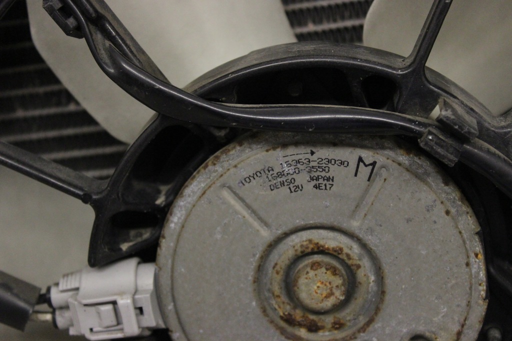 фото №12, Вентилятори toyota corolla verso i 1 2001r- 2.0 d