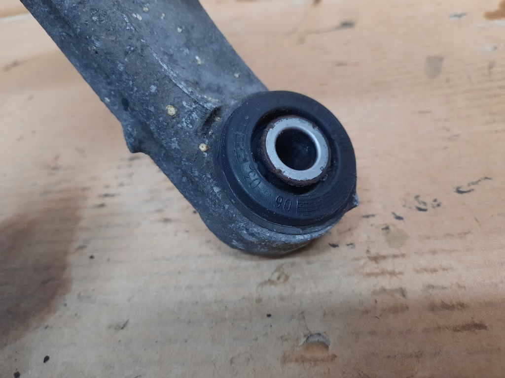 фото №6, Важіль лівий задній нижній peugeot 407 sw 2.0 hdi