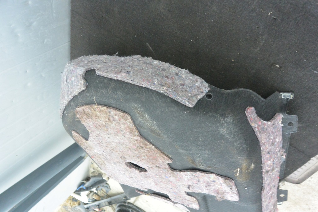 фото №9, Обшивка багажника maserati quattroporte vi