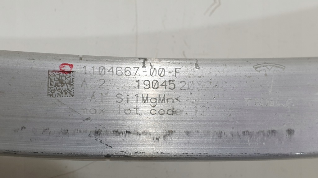 Балка підсилювач бампера перед tesla 3 1104667-00-f Ціна
